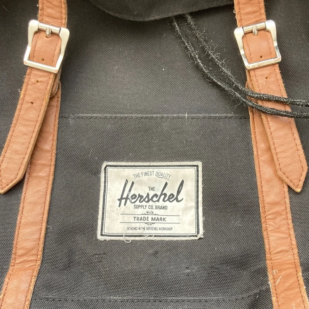 Herschel Backpack - Picture 2 of 5
